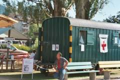 Samariterposten in einem Bauwagen